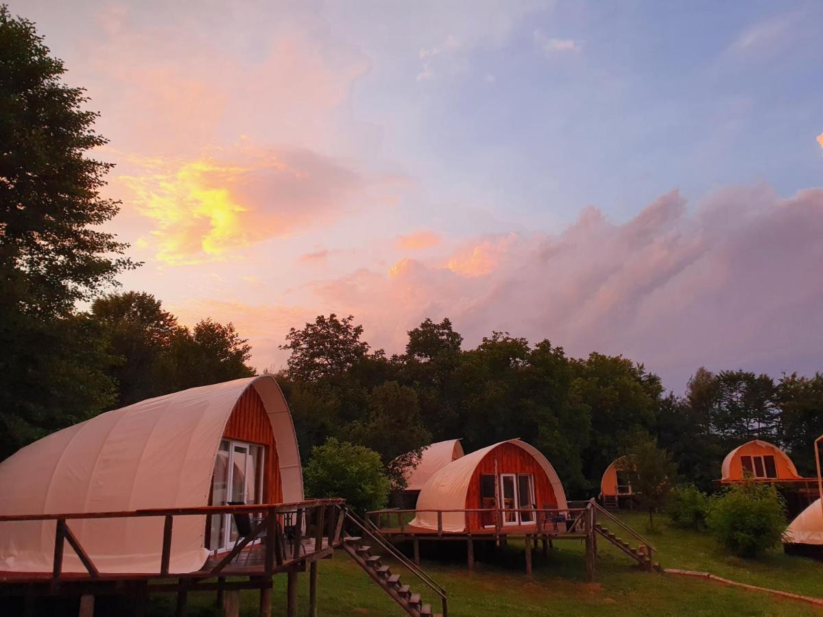 Sunrise Glamping Retreat Hotel Galesu Luaran gambar